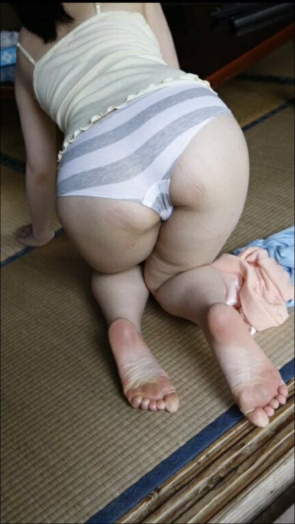 annemin tamizlik icin gittin evde atlilar gotundeki cizgiye bakilirsa yeni kalkims yatakdan qaliba cakmislar