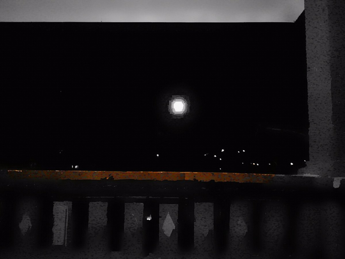 Well it's a full moon tonight.. And cold wind blows a whisper it say it's gonna be alright..