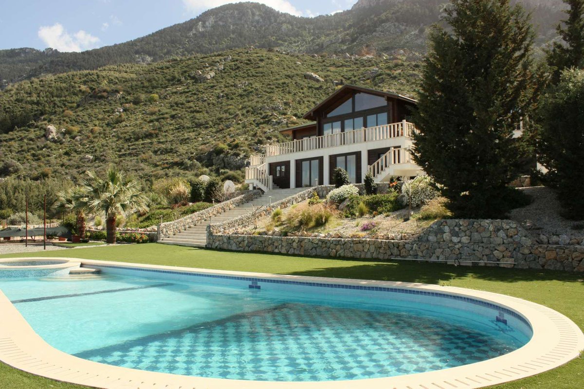 EstaRealEstates's tweet image. #MorePhotos #LuxuryChalet #NorthernCyprus #Karsiyaka