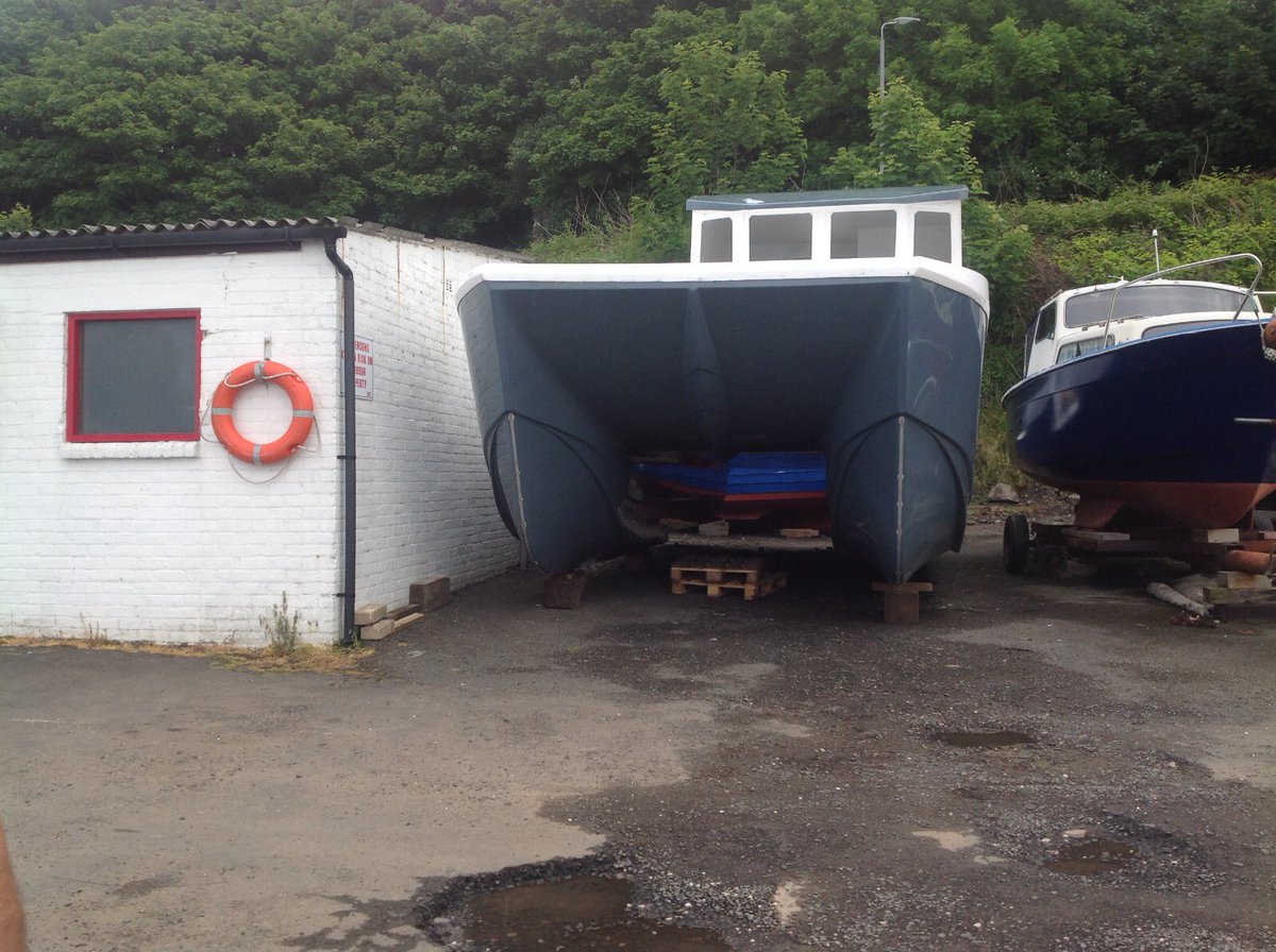 B_McCrindle's tweet photo. New boat arrived, let the fit out begin #twinseas #bajinba777 https://t.co/f197dm3N9b