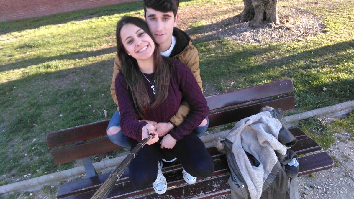 AnndreaSanchez_'s tweet photo. sobran las palabras para referirme a ti, eres increeeible ¡¡FELICES 19 MI AMOOR!! @alvarritorama97  😍🎂👫💑💝 https://t.co/B8B3A2XRJd