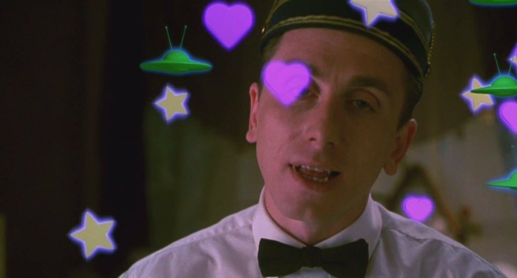 Real_Rothism's tweet photo. Tim's feeling the love #TimRoth #Love #BringBackFourRooms #BeleiveInTim #God #Logic #Breaking #Chicago #beautiful https://t.co/faYTd3fiW4