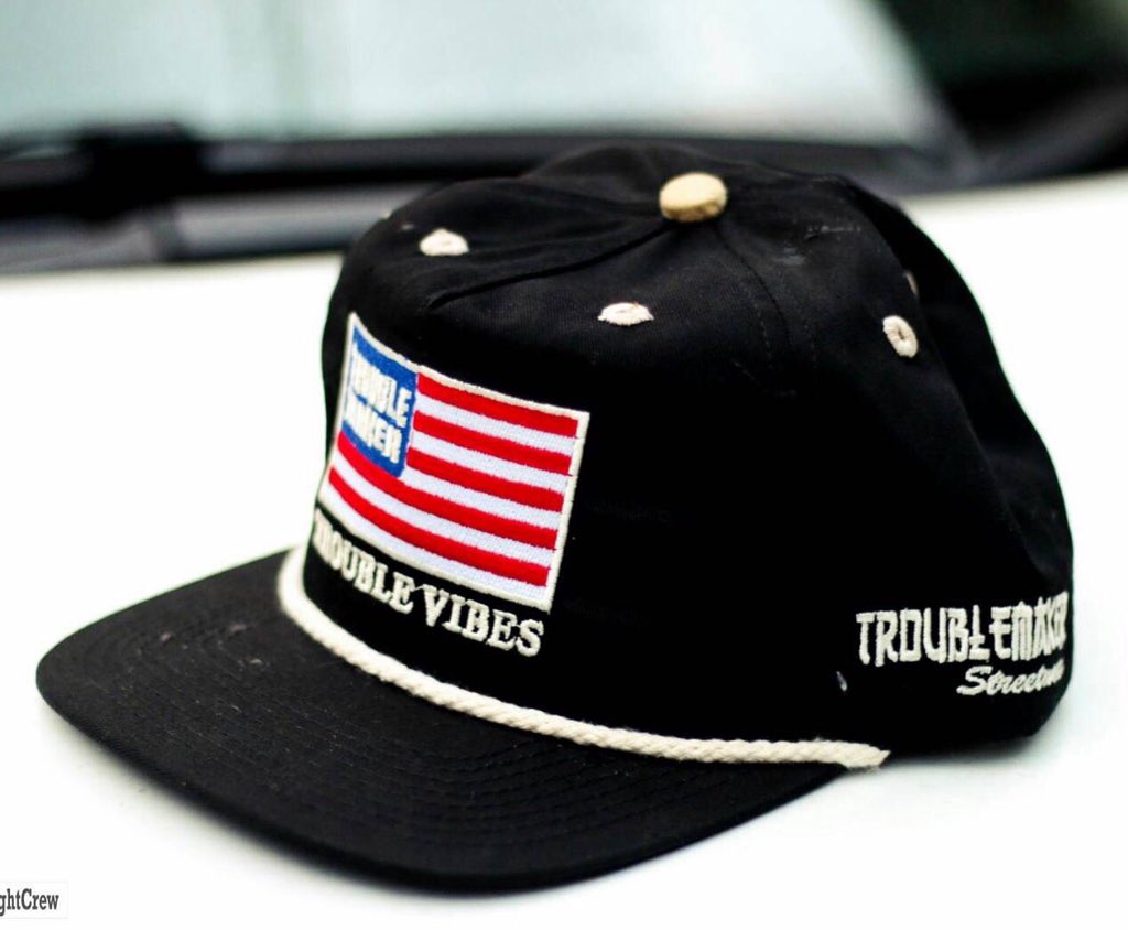 Local Apparel tweet media
