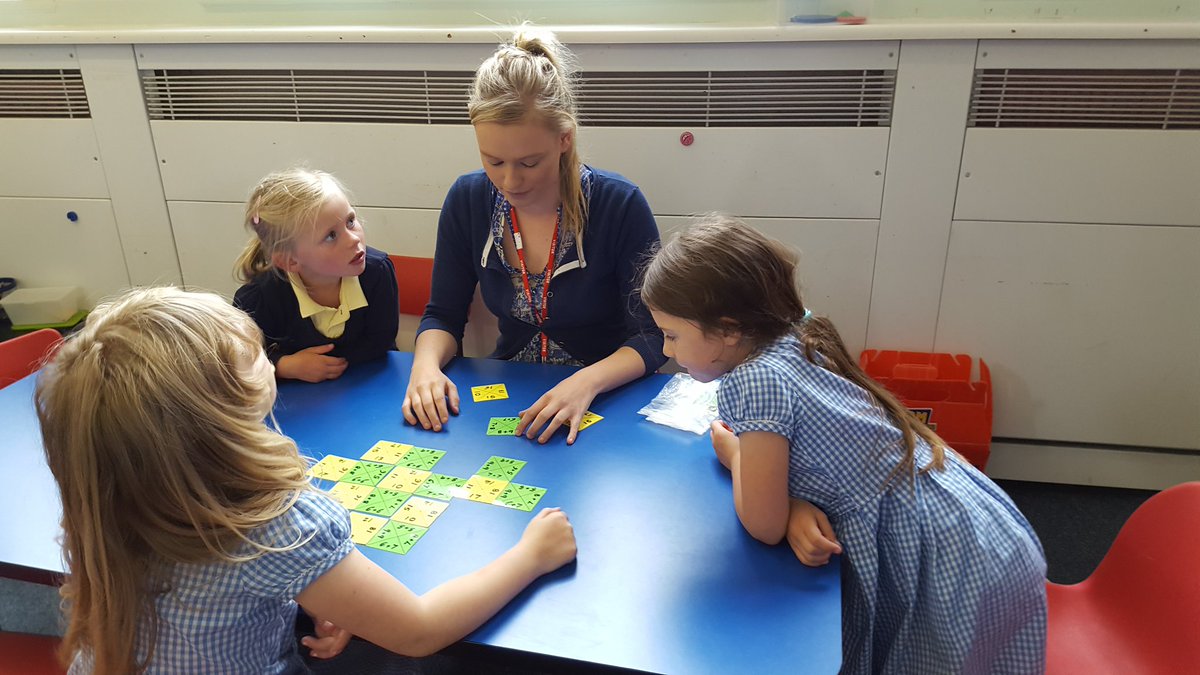 MissDaviesc744's tweet image. Dosbarth Cardiff City are fantastic at solving near doubles problems. #doubles #addition #1less @ fcwpa @L2459Mrs