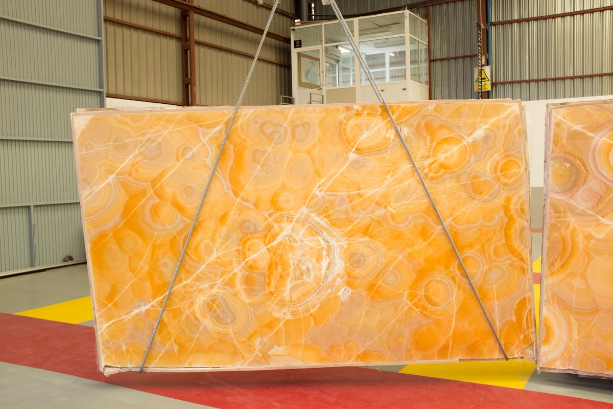 Intermarmor_'s tweet image. New block of Onyx Orange. 2cm polished slabs. Call or email for prices
#WeAreIntermarmor