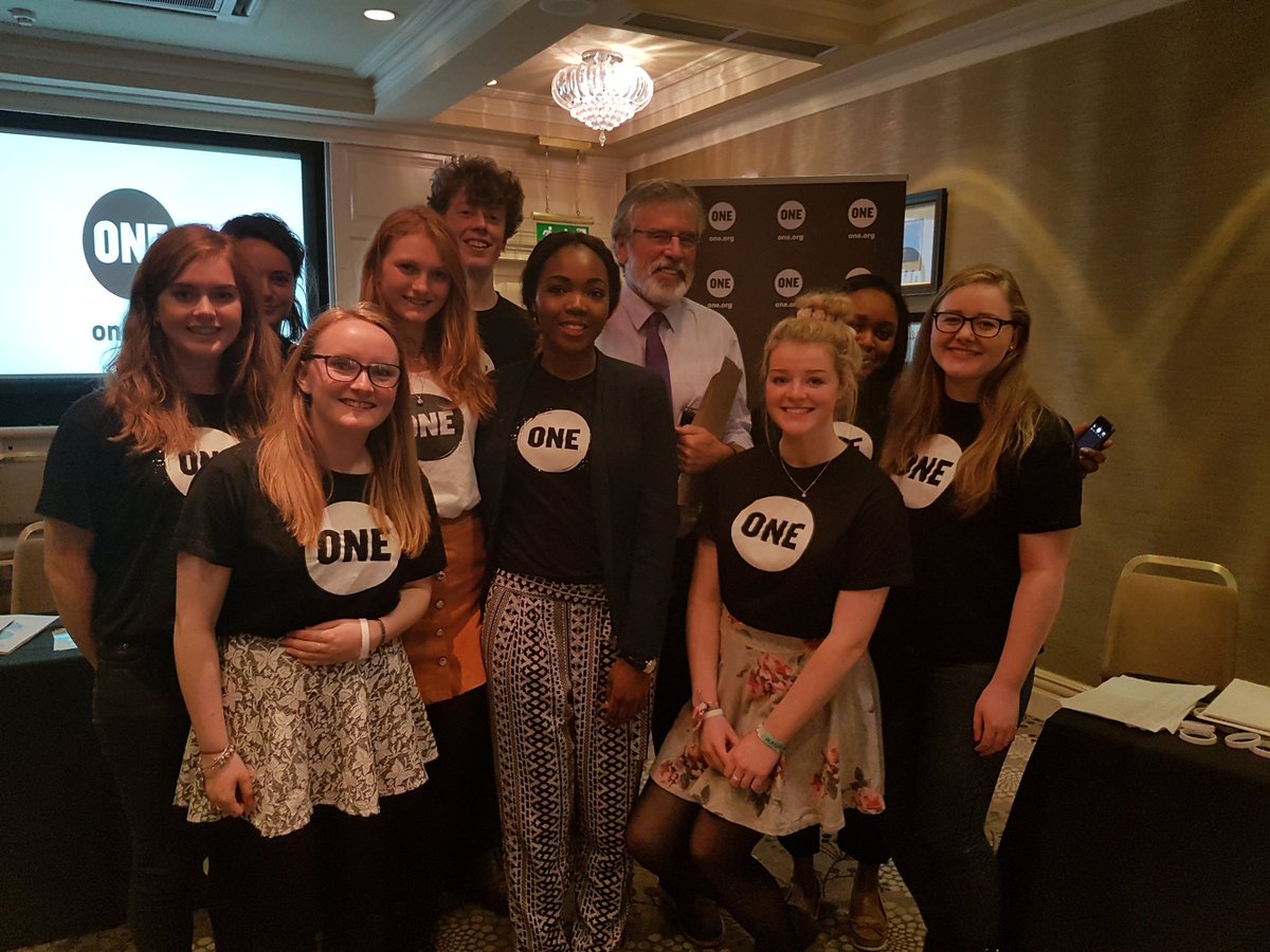 sarahb0yle's tweet photo. Thanks @GerryAdamsSF for coming down an chatting the the @ONEinIreland Ambassadors https://t.co/iPPtzqQEqa