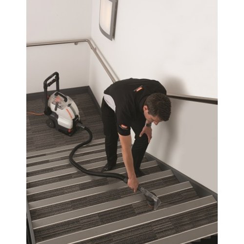 RS_Machines's tweet photo. @VaxCommercial VCW-06, a brilliant compact carpet cleaner. Add it to your fleet for amazing results #WednesdayWisdom https://t.co/PVxqoSGTu2