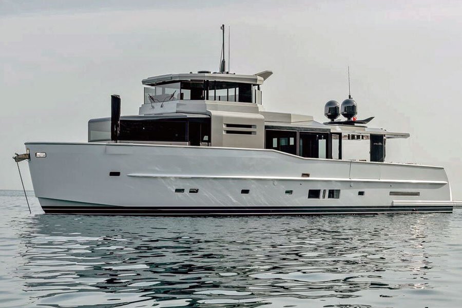 boatsdotcom's tweet photo. Must-see the latest highly distinctive design from #Italian yard #ArcadiaYachts: https://t.co/CWbYPvse0N #boat https://t.co/1R3Aww7WMk