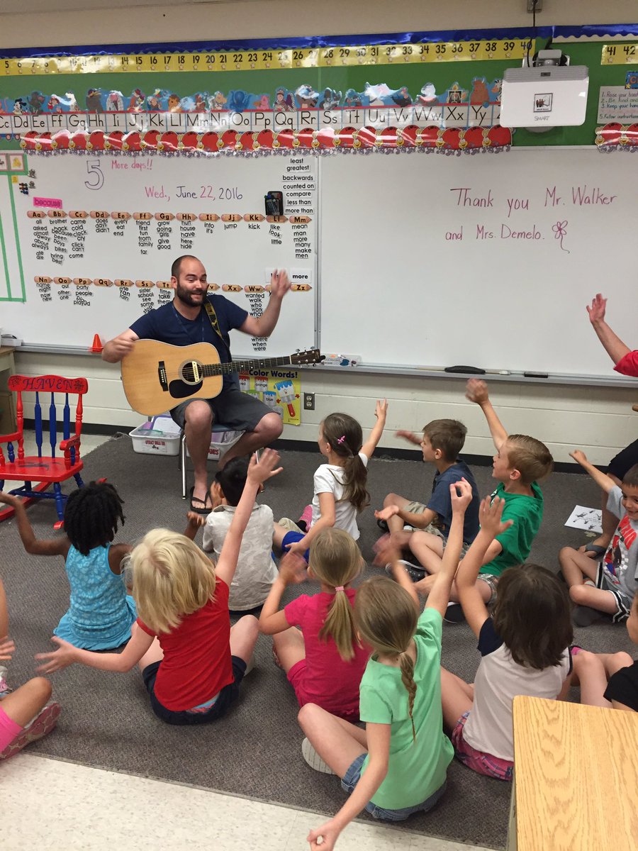 _mrsburton's tweet photo. We just LOVE our volunteers!! #singsong 🎤 Thanks Mr.Walker &amp; Mrs.Demelo 💙@WCLittleES https://t.co/EtHWKS1Soh