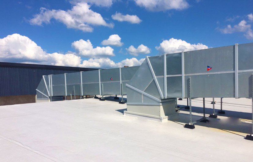 PanelDuct's tweet image. Images from @PanelDuct installation for a recent project @dunnesstores Castlebar #panelduct #HVAC #innovation