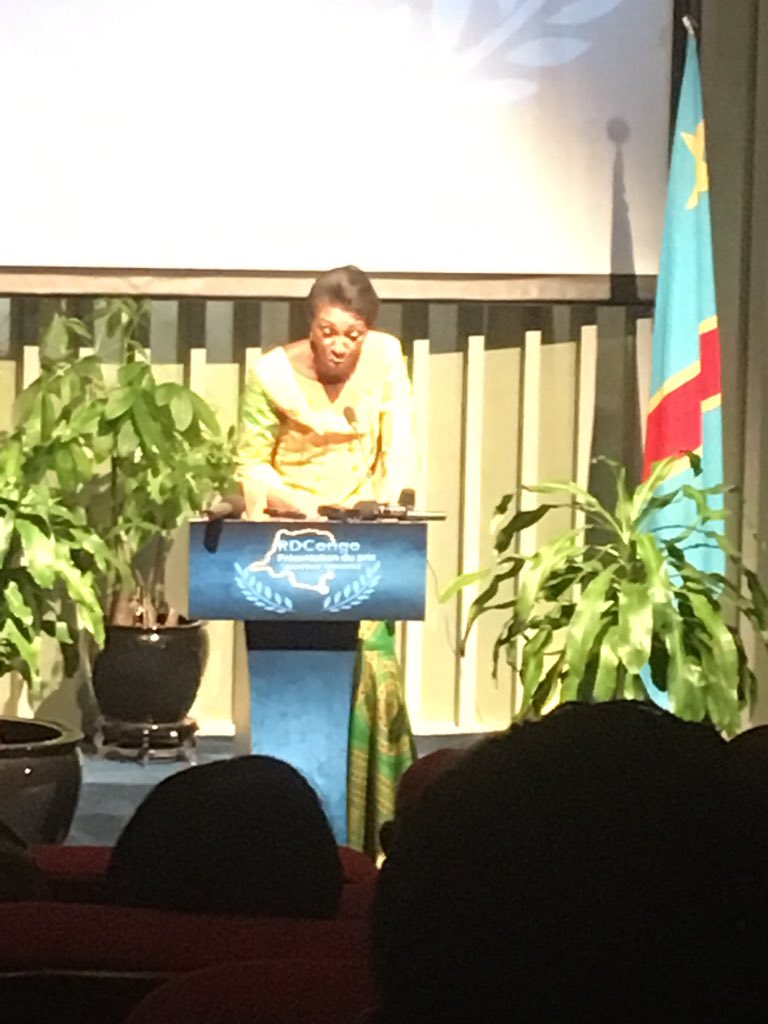remyngol's tweet image. La #RDC a reçu son prix #BetterWord à Monaco:↘️50% de viols et retrait de 46.000 enfants dans les #FARDC #Mabunda