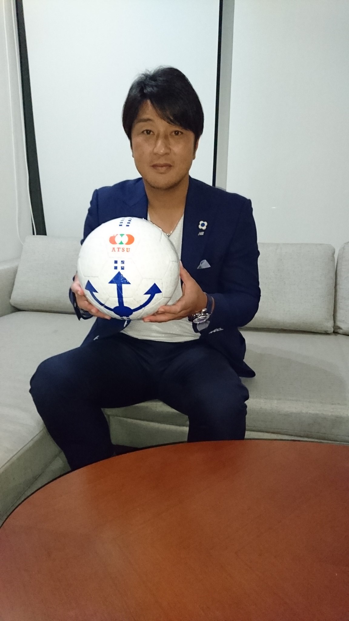 ブンデスリーガ スポーツライブ Powered By スカパー サッカーおやじ会生放送 店長は八塚浩 今夜の常連客は金田さん 福田さん 三浦淳寛さん 看板娘は笹木さんで午後11時oa 今日はアツさんのfk講座 変化球の回 スカパー おやじ会 T Co