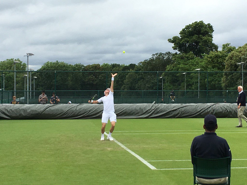 MAFrat1's tweet photo. USA's @BjornFratangelo serves up a come-from-behind round 2 qualifying winner today https://t.co/xykfrJgH9n