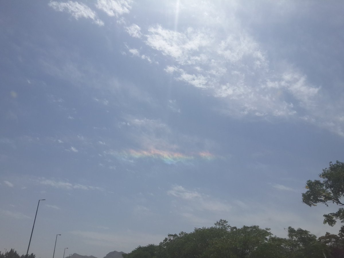blouskyf29's tweet photo. Explain !!!!!! #withoutrain #rainbow https://t.co/K3eekCHkzb