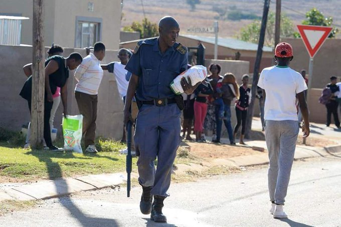 View image on Twitter