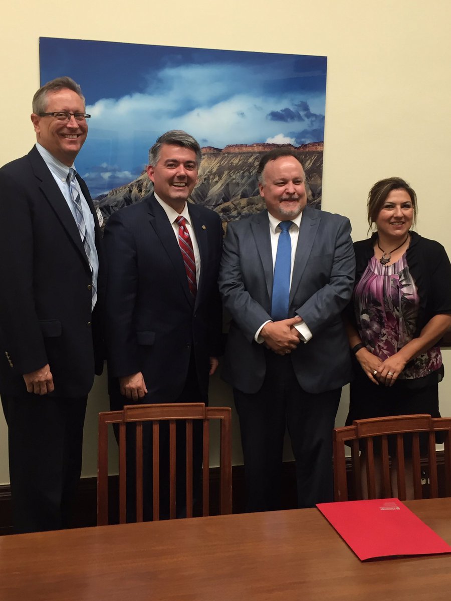 WeAreNPA's tweet photo. Thanks to @SenCoryGardner for meeting with our Colorado principals. #NASSPdc https://t.co/ik5P05Vv5g