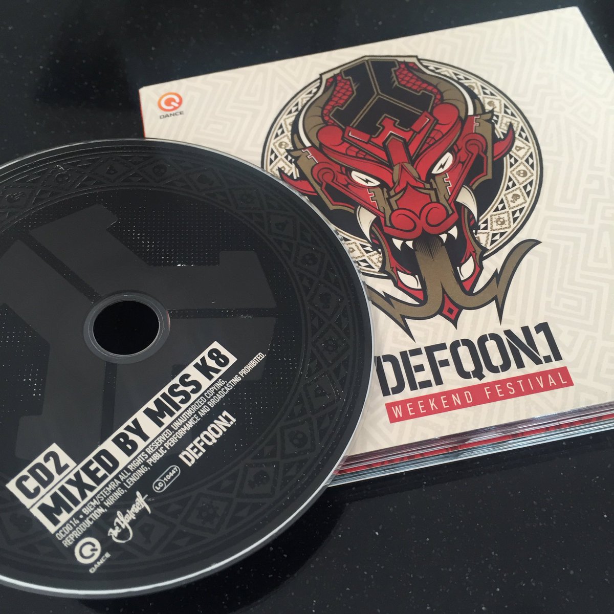 MissK8music's tweet photo. Fresh from the oven! 😎💿🔥

#DEFQON1 #MissK8 https://t.co/yeVjCWZyHF