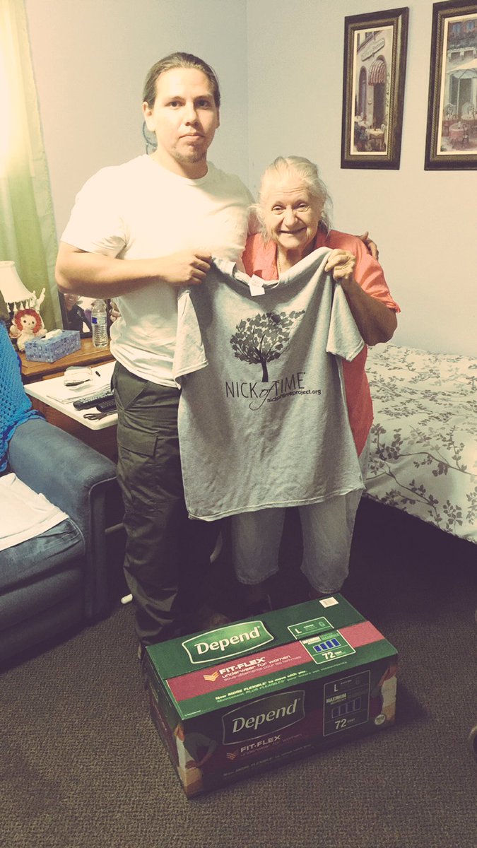 nickoftimepro's tweet photo. Always so rewarding 2 see the smiles on the faces of the elders we serve! #supportingneedyelders https://t.co/3eYCcGNDbu