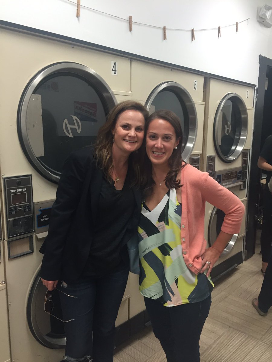 Unwinding after #RealogyFWD with <a href="/RebeGuthrie/">Rebecca Guthrie</a> and Kelly of @PrecloseApp ❤️ this app! #realestate #tech #integration