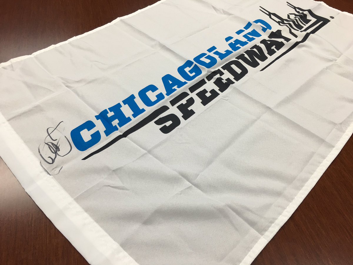 ChicagolndSpdwy's tweet photo. Since it's 8️⃣8️⃣ days until the #TMNT400 &amp; we ❤️ the 8️⃣8️⃣ driver ...

RETWEET to win this @DaleJr signed 🏳! https://t.co/pKE4iYGuV6