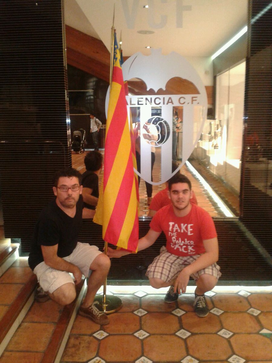 josmoberjo's tweet photo. @La_Rambleta #FactoriaArturoValls #RambleteaMovistar. Dedicado a Arturo  En el templo Amunt!! https://t.co/uH3SmfZmLt