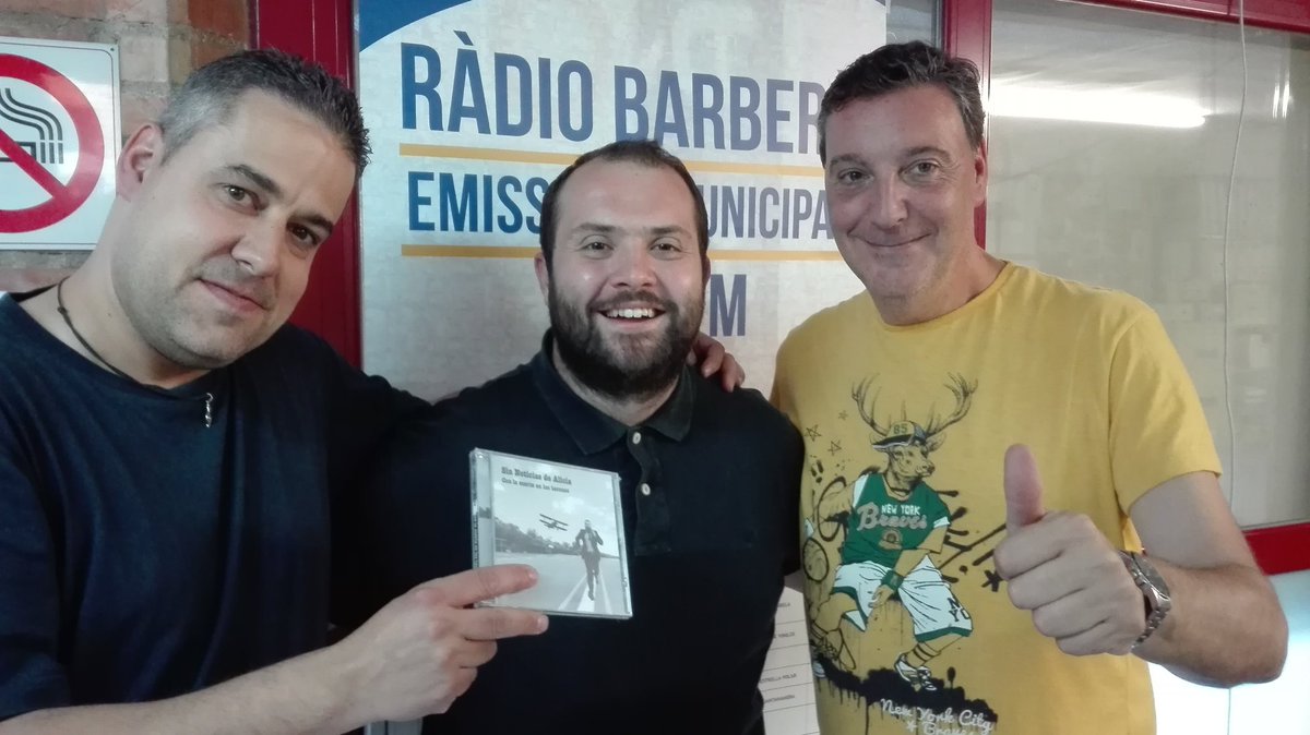 InfinitoRecord's tweet photo. Hemos visitado los estudios de Radio Barberà con @SNDAlicia Trabajamos para potenciar a nuevas bandas. #PromoMusical https://t.co/of8jrtbK7Y