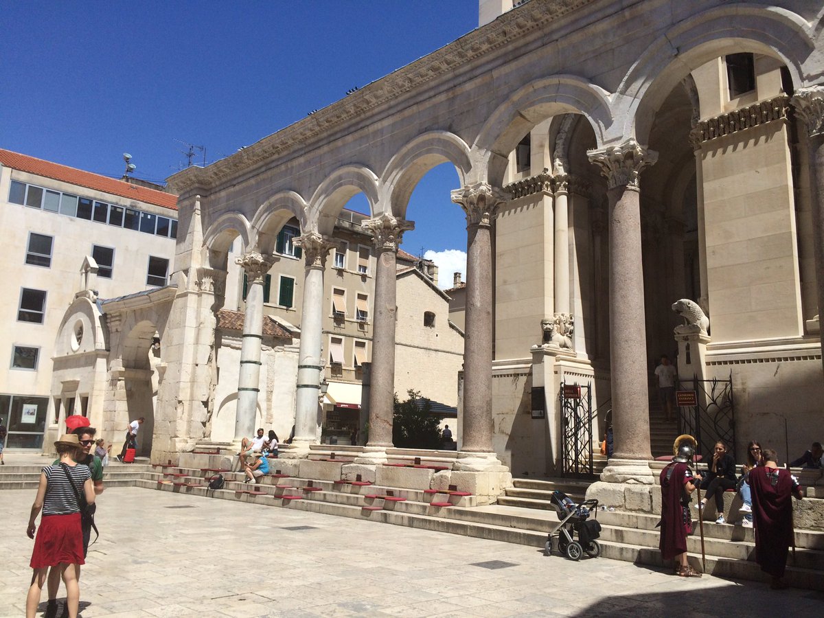 cricketaoc's tweet photo. #Emperor Diocletian's palace in Split... https://t.co/elf7hUuw9I