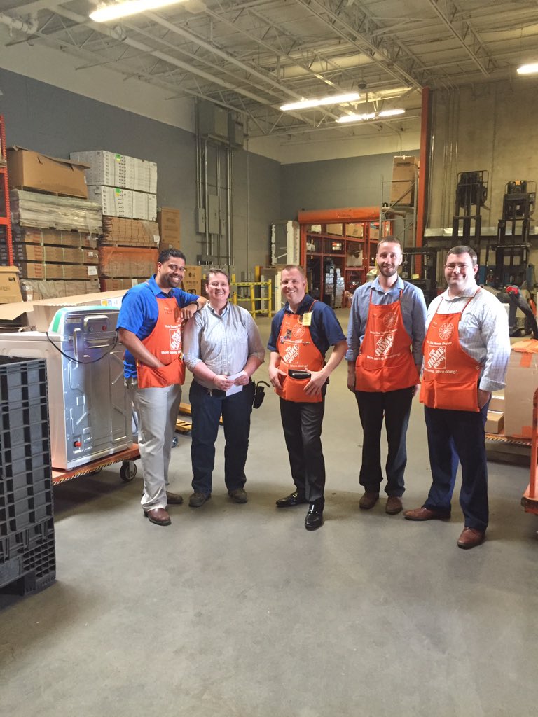 Elizabeth cleaning up receiving with great standards at <a href="/2679South_Bay/">South Bay 2679</a> @LincLefebvre <a href="/bob_lundy/">Robert</a>