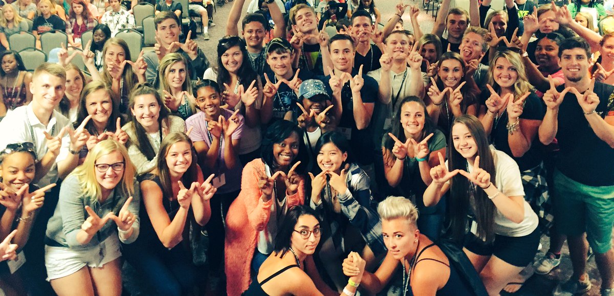 WMU_Engage's tweet photo. @wmuorientation #Session9 and everyone is feeling fine! These Broncos are ready! Are you? #DubsUP #SALPEngage https://t.co/y11x4LNFly