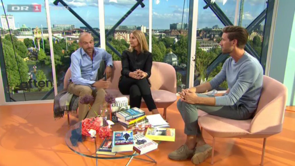 Proud to see our #Oslo #sofa and #chair in @Aftenshowet  #muutodesign #scandinaviandesign #design by <a href="/AnderssenVoll/">Anderssen & Voll</a>