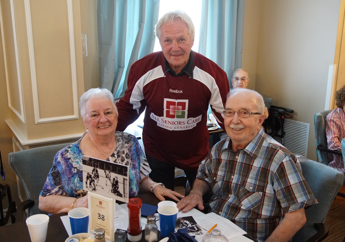 AllSeniorsCare's tweet photo. Special Event with Darryl Sittler @LeafsAlumni @MapleLeafs #ASCStrong more photos at https://t.co/ZCFIdK1SBM https://t.co/BWgO8cMTvs