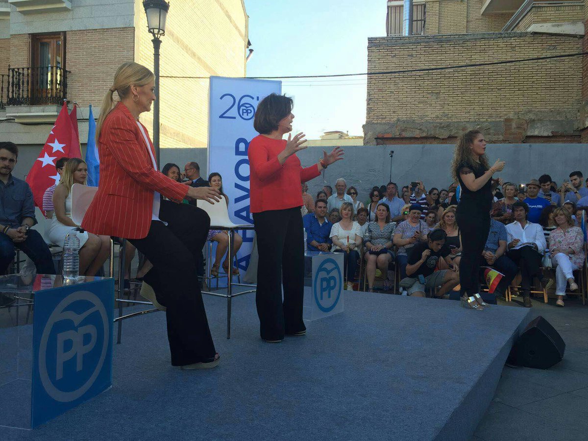 Hoy en España junto a cada nuevo pensionista, 5 españoles consiguen empleo. Con  <a href="/ccifuentes/">Cristina Cifuentes</a> en Fuenlabrada #Afavor