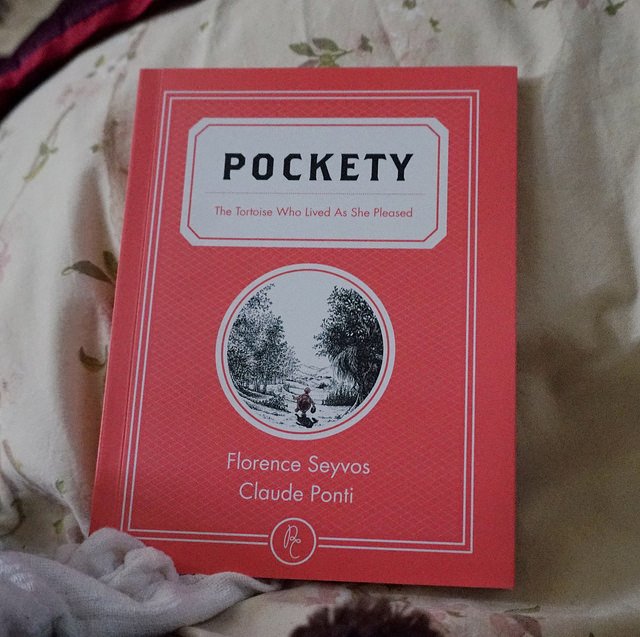 peachjamcloset's tweet photo. Hi #ukmgchat! Q1 - Tove Jansson obvs, but also love this little French book we found in @WoodstockBooks.... #Pockety https://t.co/HrMcxHFOKE