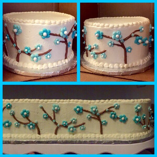 Red velvet cake with vanilla buttercream icing #RedVelvet #vanilla #WeddingWednesday #cakedecorating #baking