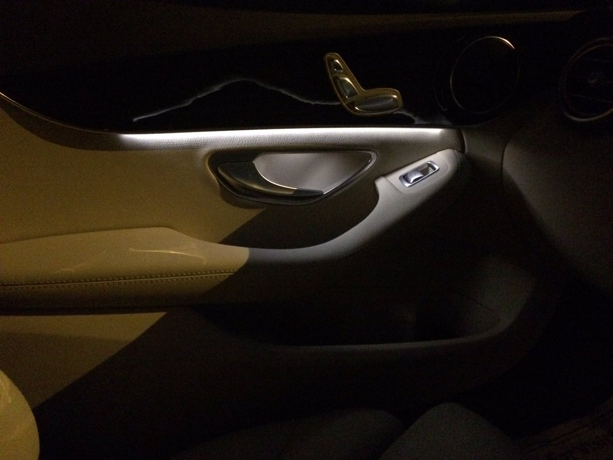 jagdevkalsi's tweet image. #Unedited interior images of @MercedesBenzInd #CClass at night.Ambient lighting is good enough to do a photoshoot👍🏻📸
