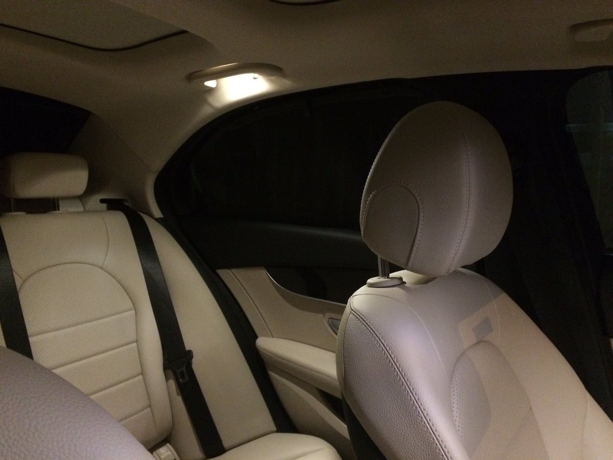 jagdevkalsi's tweet image. #Unedited interior images of @MercedesBenzInd #CClass at night.Ambient lighting is good enough to do a photoshoot👍🏻📸