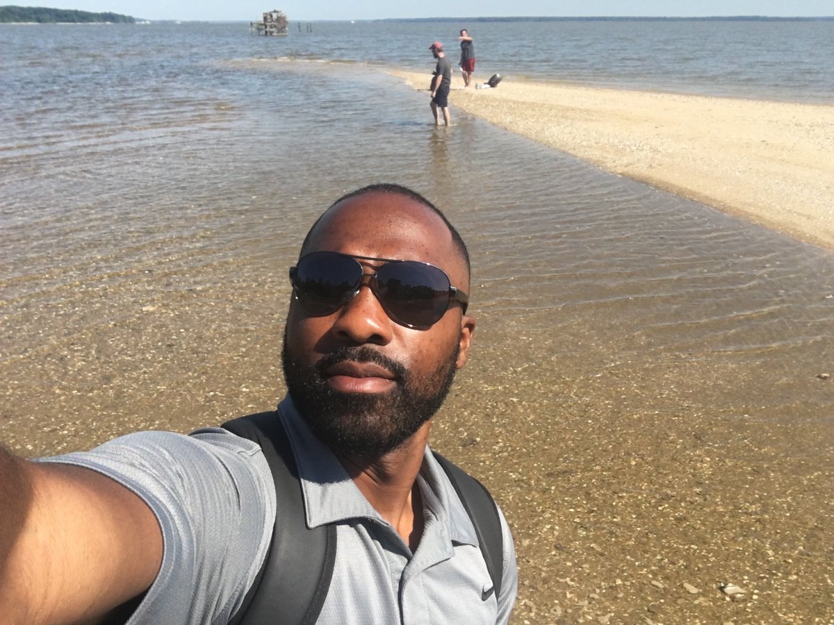 Dexter Warren tweet media