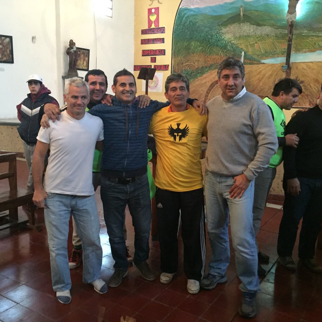 dlanusse's tweet photo. Ayer cerramos la gira a TUC en el penal, dándoles una charla motivadora para q arranquen a entrenar https://t.co/FTpiNj6ZmH