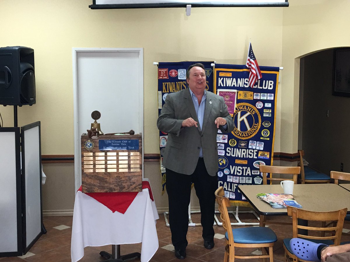 joegreen760's tweet photo. Great meeting @S_Vsta_Kiwanis honored a @MissionVistaHS student &amp; heard from @solution4change CEO #WAVE #GoGreen2016 https://t.co/n0pHeozg3t