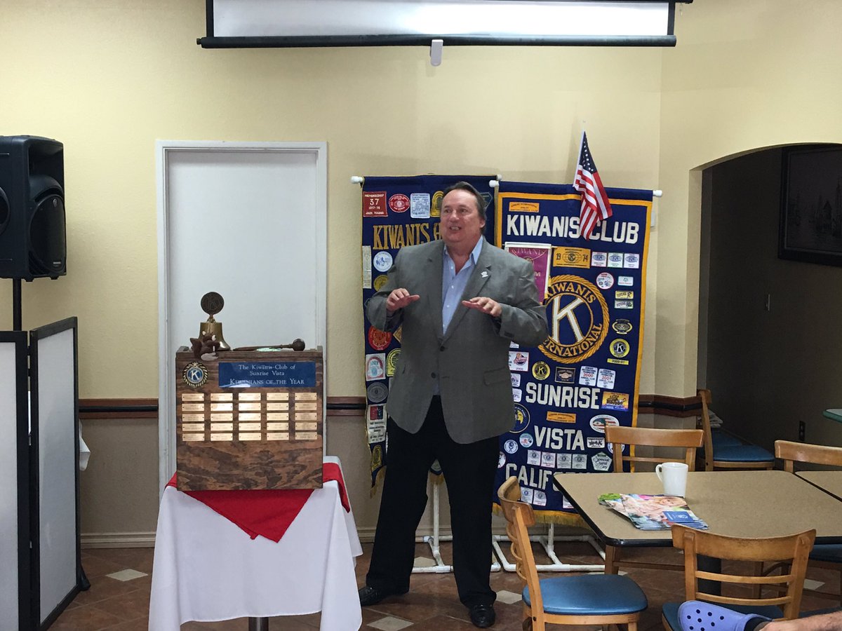 joegreen760's tweet photo. Great meeting @S_Vsta_Kiwanis honored a @MissionVistaHS student &amp; heard from @solution4change CEO #WAVE #GoGreen2016 https://t.co/n0pHeozg3t