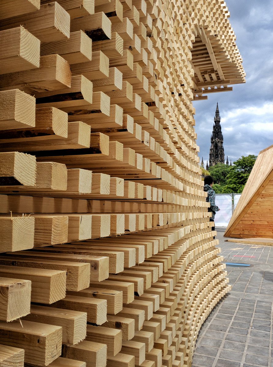 #DidYouKnow we also have a Festival of Architecture? I didn't! The Cities Expo is pure Instagram fodder...