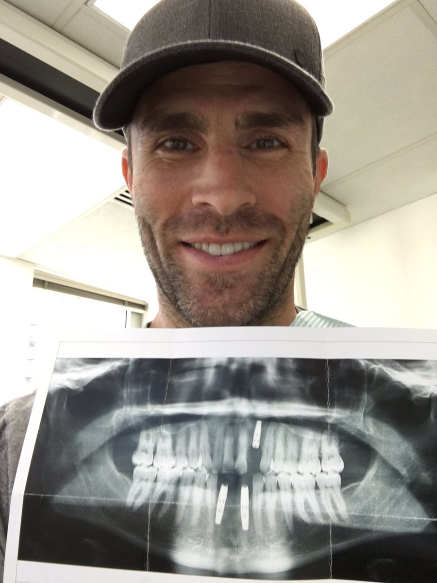 mikeweaver_43's tweet photo. Tales of an undrafted puck-eater. https://t.co/qUjYAJ3OOA https://t.co/qfFmEmZB9W