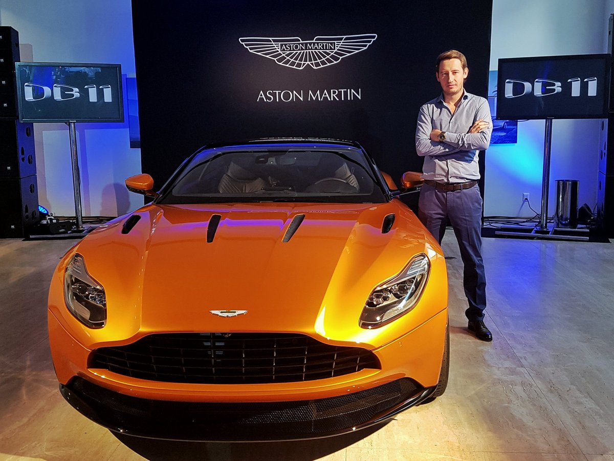 Martin Josephi presenta en México el nuevo Aston Martin BD11 que estrena motor V12 biturbo con 600 HP.