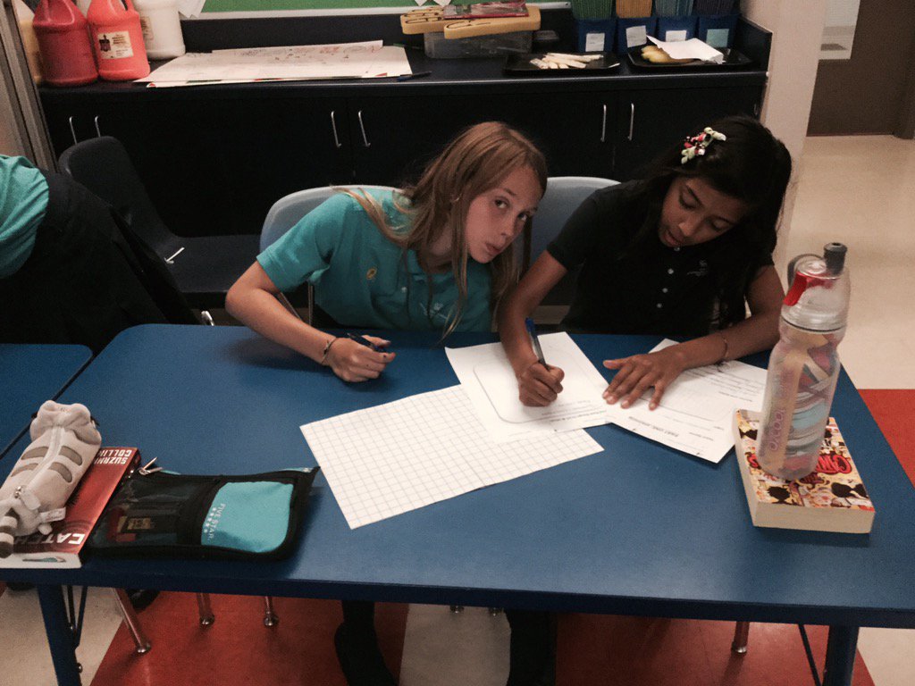 BISCLPYear5's tweet image. #proudplatypuses are deciding what to plan in their Olympic theme park with their set budgets #olympicmath