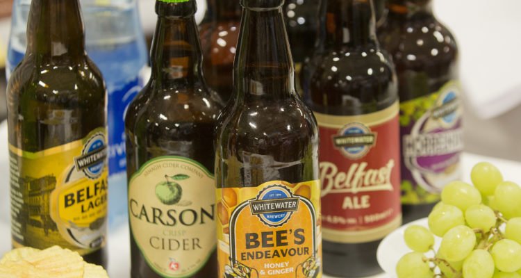 Are Football Fans More Likely To Choose Craft Beer Over Six Packs? #Euros2016 #NIR
belfastvibe.com/life/food_drin…