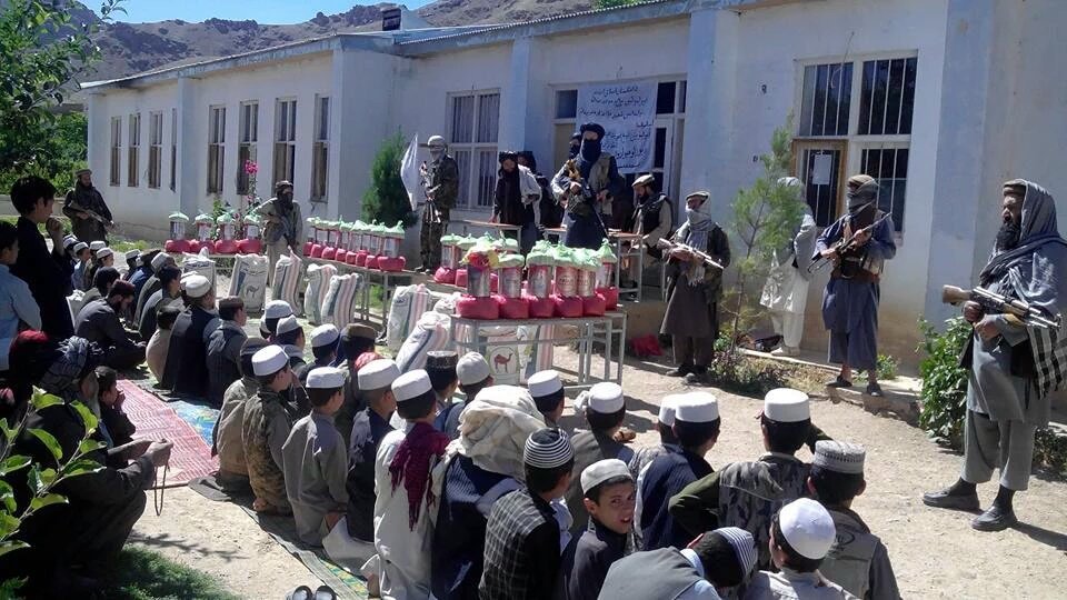 #Taliban
#RamadanFoodDistribution
This is how the support the #FutureWarriors or #SuicideBombers
#Ramadan 
#Taliabn