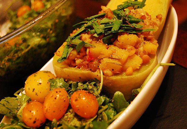 UniPaperCov's tweet photo. Butternut squash salad #recipe with tomato slicing #lifehack https://t.co/wUZ1ztlKZS #RecipeOfTheDay https://t.co/8HF85rl11E