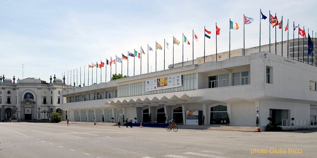 veneziaunica's tweet photo. "Criminologia internazionale a congresso al Lido di Venezia" grazie @nuova_venezia https://t.co/Pe0dk6F4V8 #ialm2016 https://t.co/PYBjkyX2zr