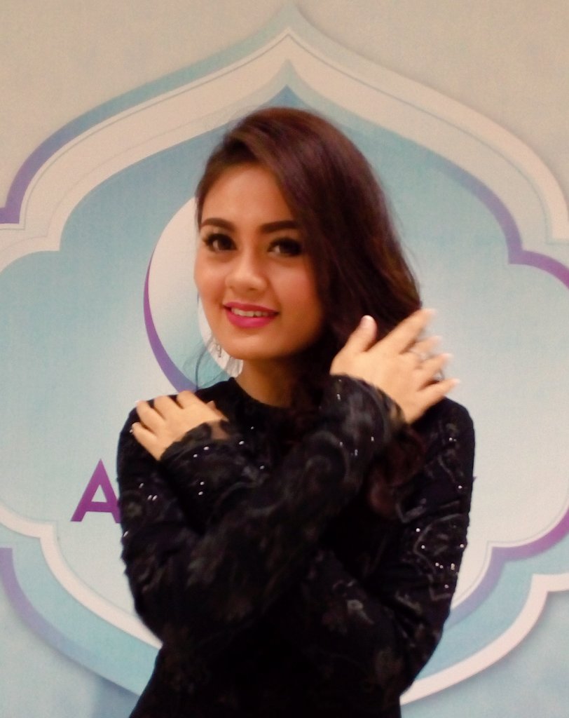 DA2_Ika's tweet photo. Aku sayang kalian @ComIKA_OFC @DA2_ComIkaMKSR @ComikaBogor @COMIKA_INDO @Comika_Medan @DA2_ComIkaSidrp @ComIkaJKT https://t.co/sVhyA5vJmd