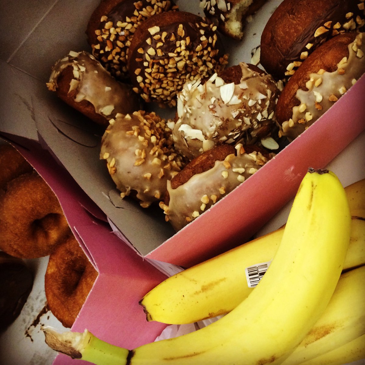 corrigomike's tweet photo. For the sales team! ππ©πβ€οΈ #localfirstaz #donuts #motivation #healthy #notsohealthy #workorderwednesday #qbo https://t.co/5mG8TChX3q
